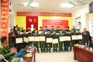 Phường Đại Yên gặp mặt tân binh và quân nhân xuất ngũ năm 2025