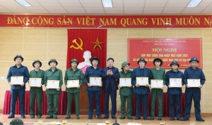 Phường Hà Khẩu gặp mặt tân binh trước khi lên đường nhập ngũ năm 2025 và đón quân nhân xuất ngũ trở về địa phương 