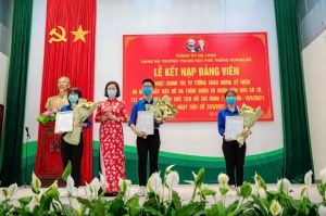 Những Đảng viên học sinh đầu tiên của thành phố Hạ Long