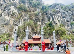  Quan tâm, tôn tạo các di tích lịch sử văn hóa