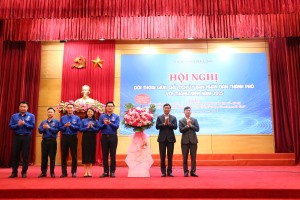 Chủ tịch UBND Thành phố đối thoại với thanh niên