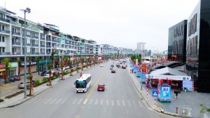 Hạ Long: Rực rỡ chào đón khách du lịch