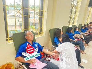 Phường Hà Trung: Hiến máu tình nguyện “Giọt hồng đất mỏ - Kết nối dòng máu Việt”