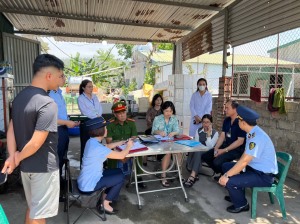Phát hiện nhiều sai phạm về Vệ sinh an toàn thực phẩm tại cơ sở chế biến lòng dồi tại phường Hà Phong