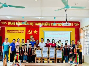 Các trường học: Trao tặng sách lan toả yêu thương – kết nối tri thức